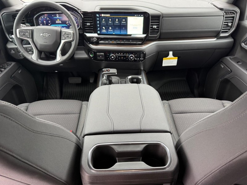 Chevrolet Silverado 1500 Vehicle Full-screen Gallery Image 6