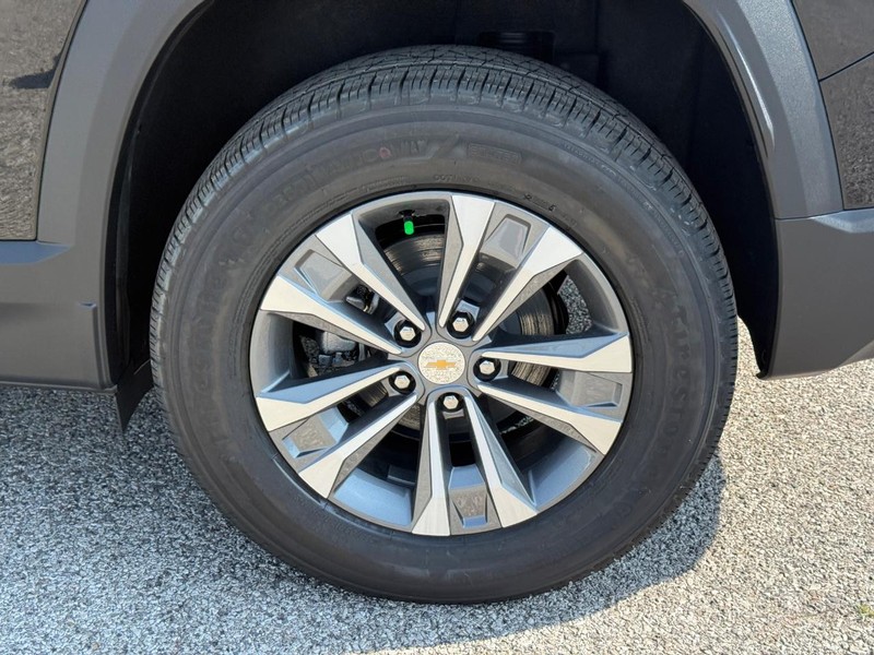Chevrolet Equinox Vehicle Full-screen Gallery Image 4