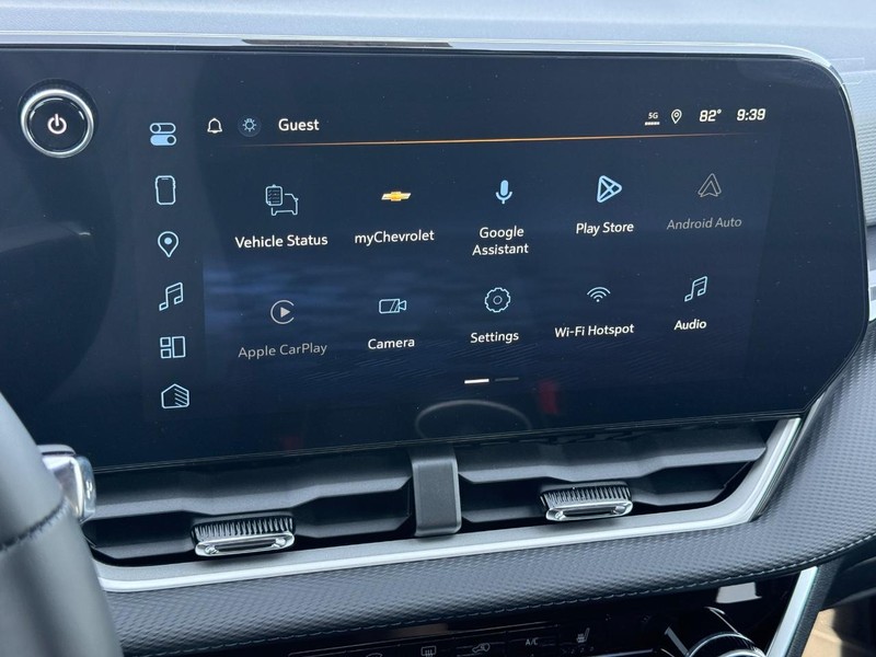 Chevrolet Equinox Vehicle Full-screen Gallery Image 11