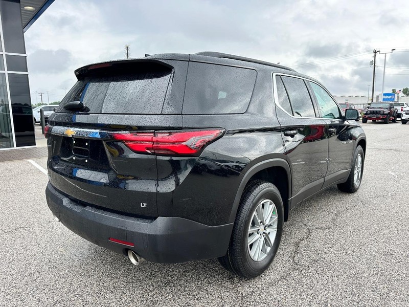 Chevrolet Traverse Vehicle Full-screen Gallery Image 7