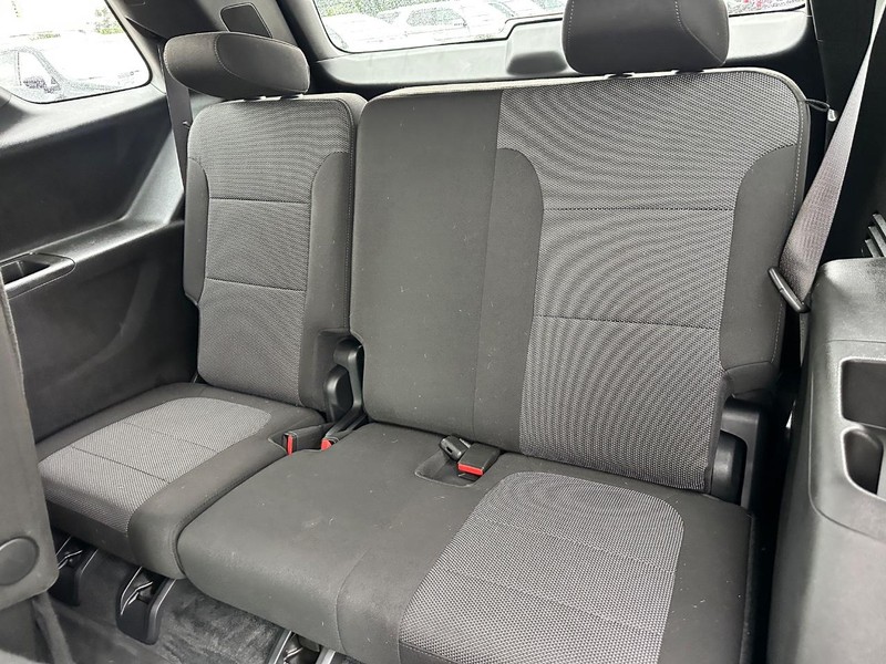 Chevrolet Traverse Vehicle Full-screen Gallery Image 11