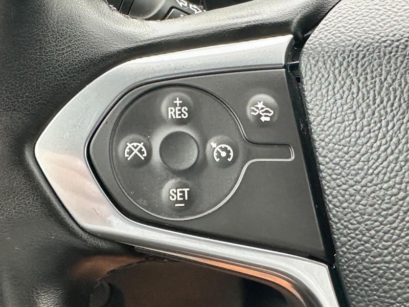 Chevrolet Traverse Vehicle Full-screen Gallery Image 19