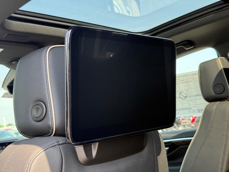 Chevrolet Tahoe Vehicle Full-screen Gallery Image 7