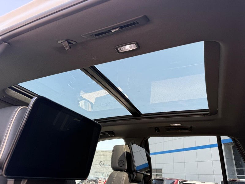 Chevrolet Tahoe Vehicle Full-screen Gallery Image 8