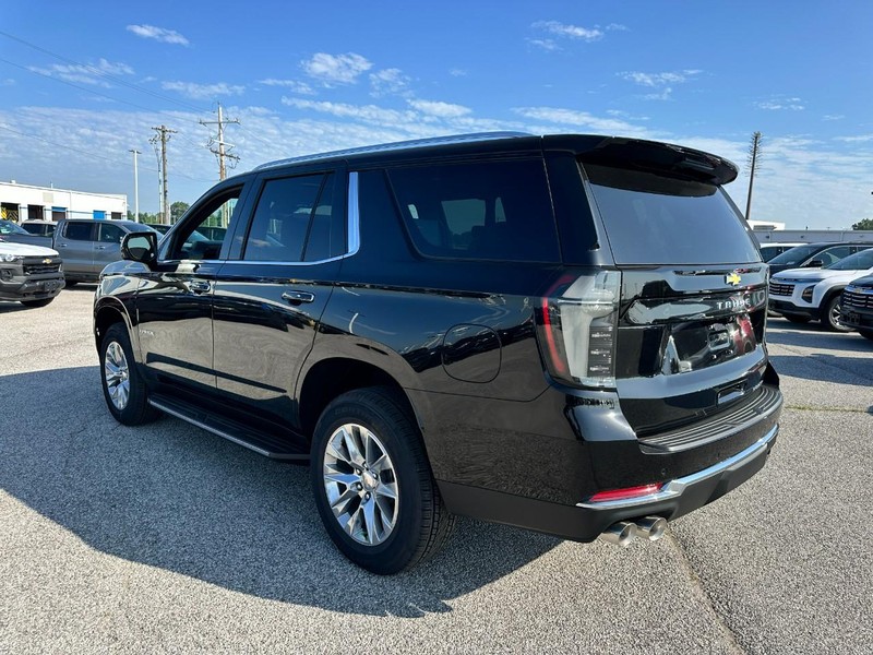Chevrolet Tahoe Vehicle Full-screen Gallery Image 3