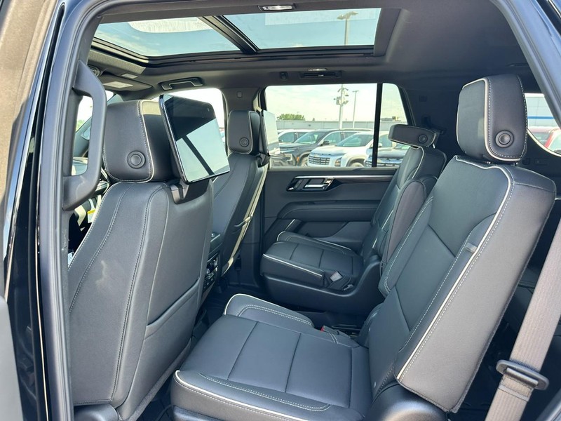 Chevrolet Tahoe Vehicle Full-screen Gallery Image 5