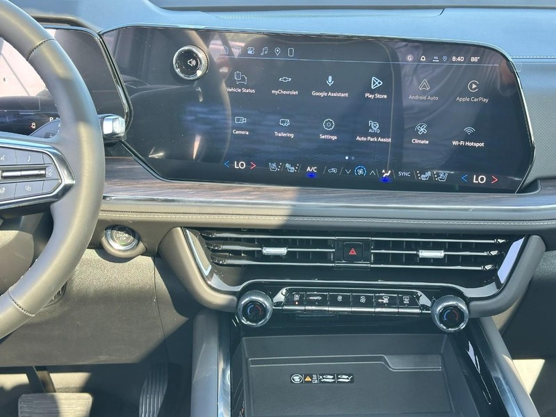 Chevrolet Tahoe Vehicle Full-screen Gallery Image 12
