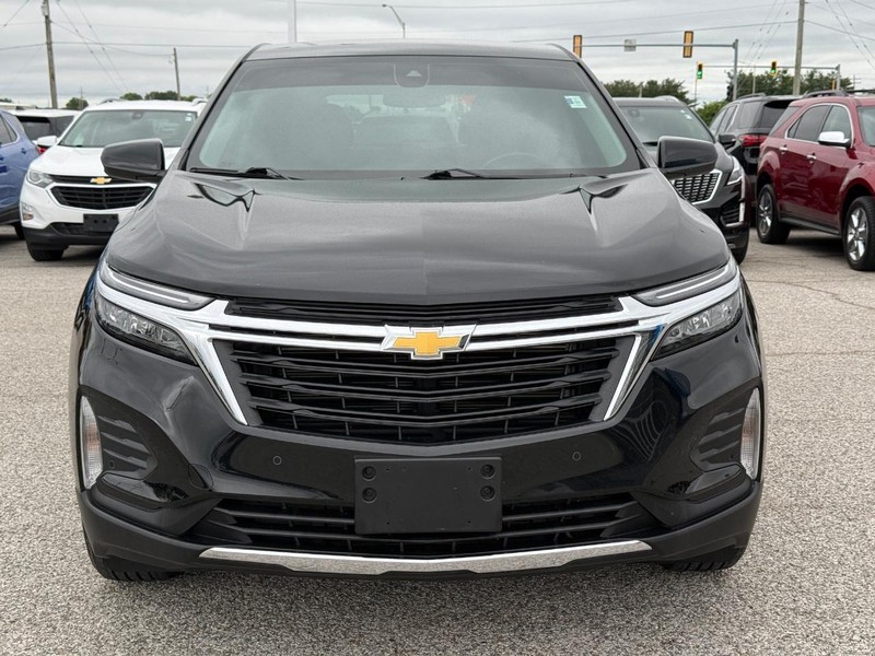 Chevrolet Equinox Vehicle Full-screen Gallery Image 9