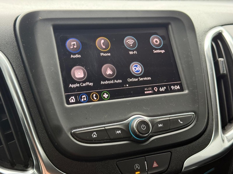 Chevrolet Equinox Vehicle Full-screen Gallery Image 16