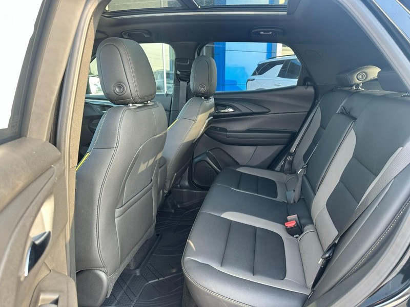 Chevrolet TrailBlazer Vehicle Full-screen Gallery Image 4