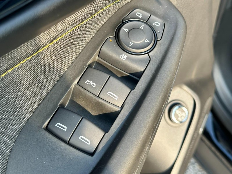 Chevrolet TrailBlazer Vehicle Full-screen Gallery Image 10