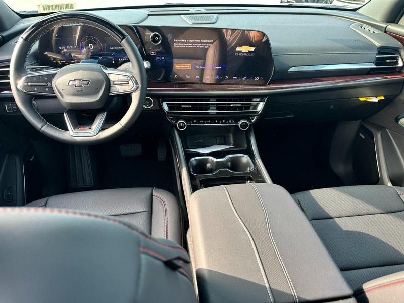Chevrolet Traverse Vehicle Full-screen Gallery Image 8