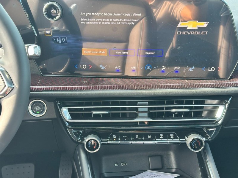 Chevrolet Traverse Vehicle Full-screen Gallery Image 10