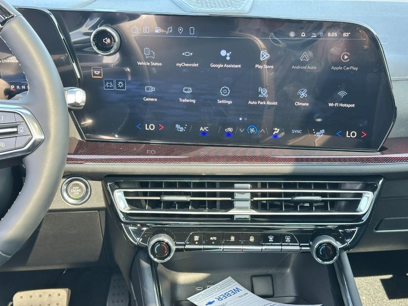 Chevrolet Traverse Vehicle Full-screen Gallery Image 10