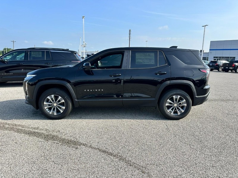 Chevrolet Equinox Vehicle Full-screen Gallery Image 2