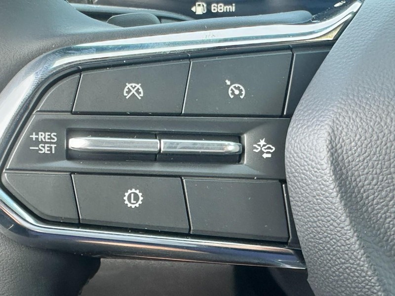 Chevrolet Equinox Vehicle Full-screen Gallery Image 11
