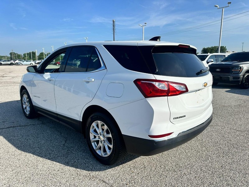 Chevrolet Equinox Vehicle Full-screen Gallery Image 03