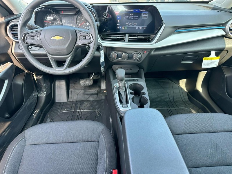 Chevrolet Trax Vehicle Full-screen Gallery Image 5