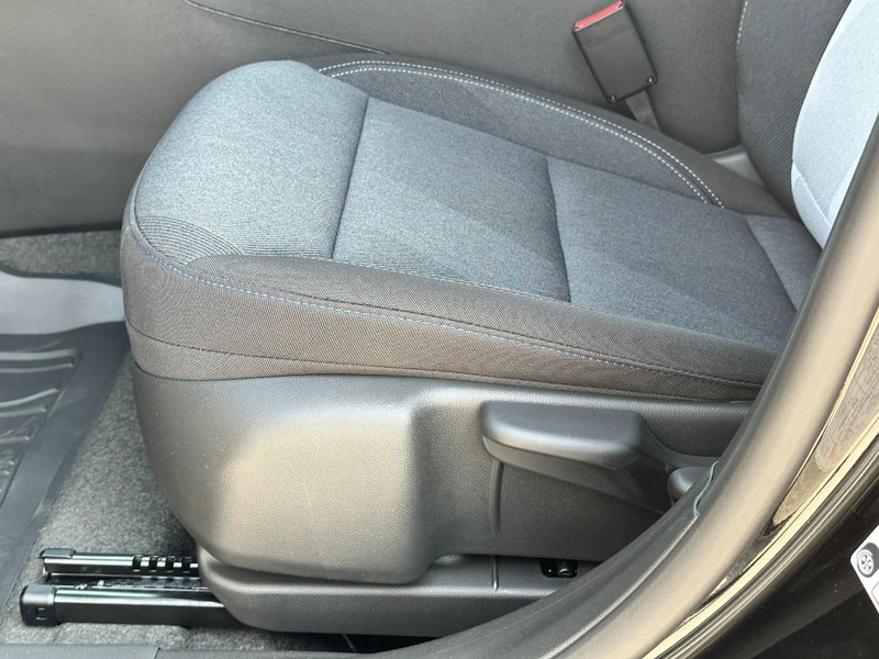 Chevrolet Trax Vehicle Full-screen Gallery Image 10