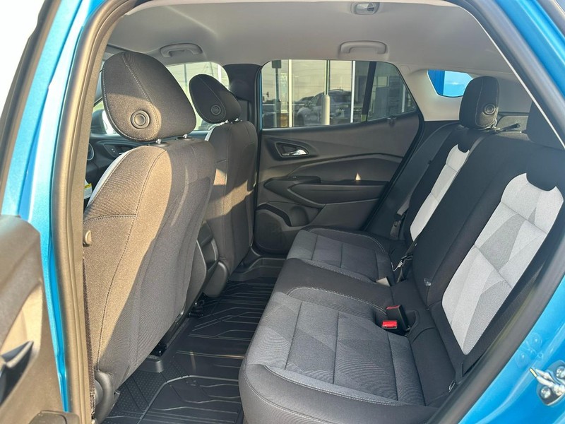 Chevrolet Trax Vehicle Full-screen Gallery Image 4