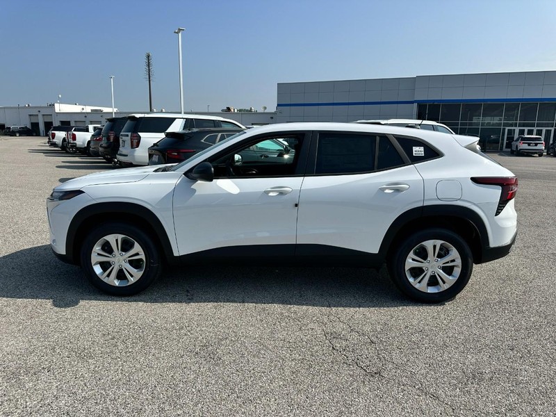 Chevrolet Trax Vehicle Full-screen Gallery Image 2