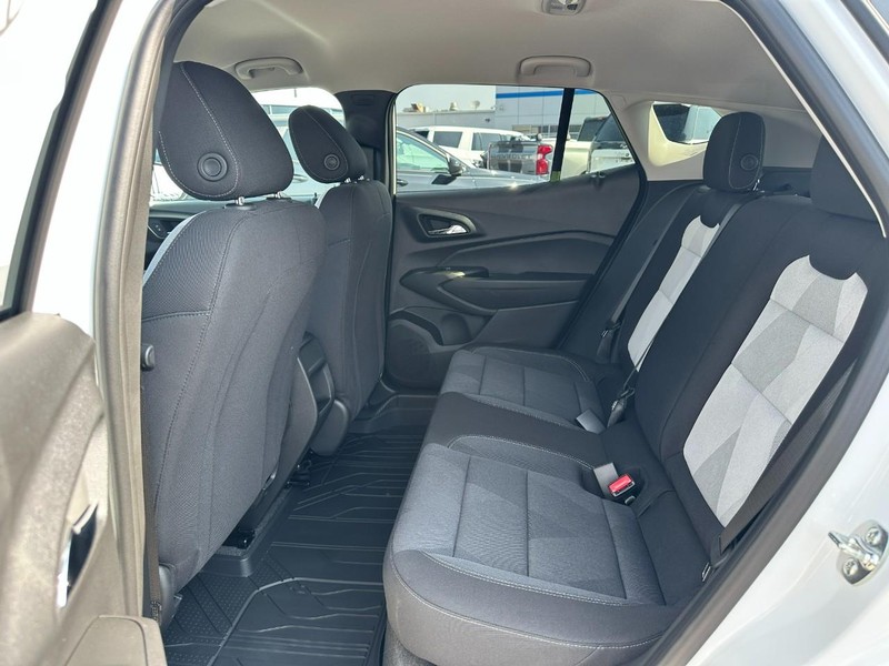 Chevrolet Trax Vehicle Full-screen Gallery Image 4