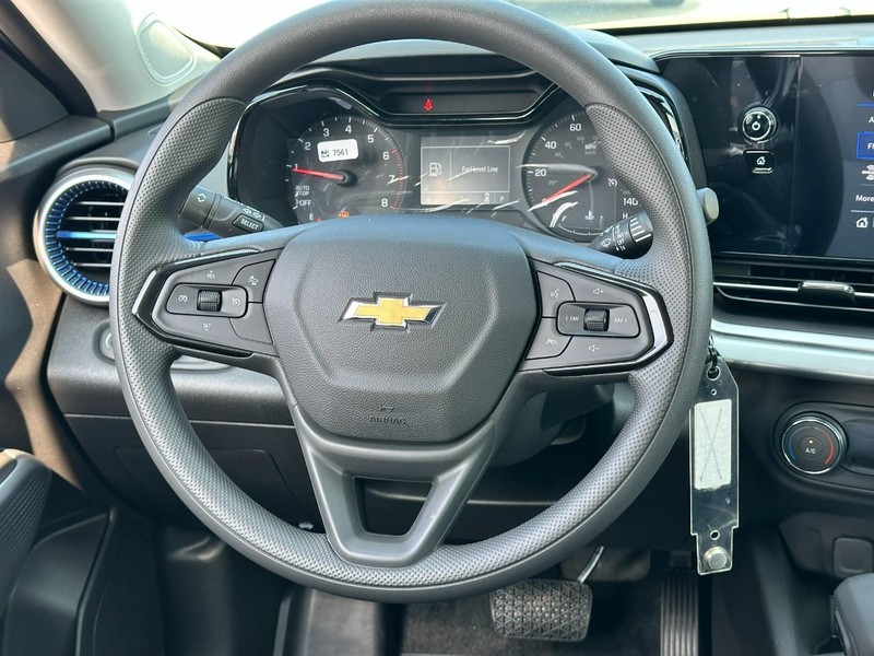 Chevrolet Trax Vehicle Full-screen Gallery Image 6