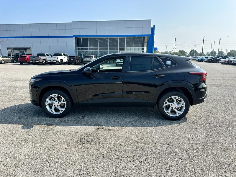 Chevrolet Trax Vehicle Full-screen Gallery Image 2