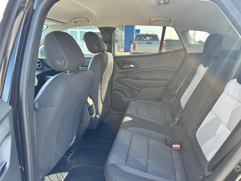 Chevrolet Trax Vehicle Full-screen Gallery Image 4