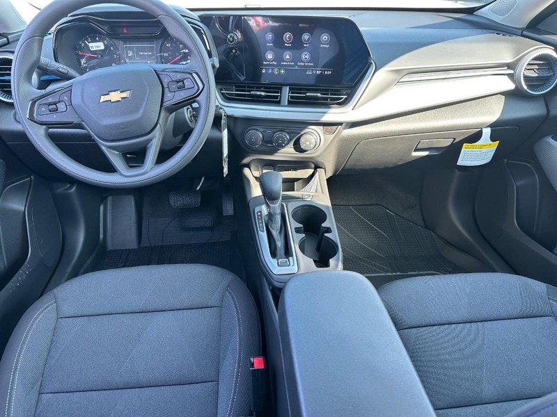 Chevrolet Trax Vehicle Full-screen Gallery Image 5