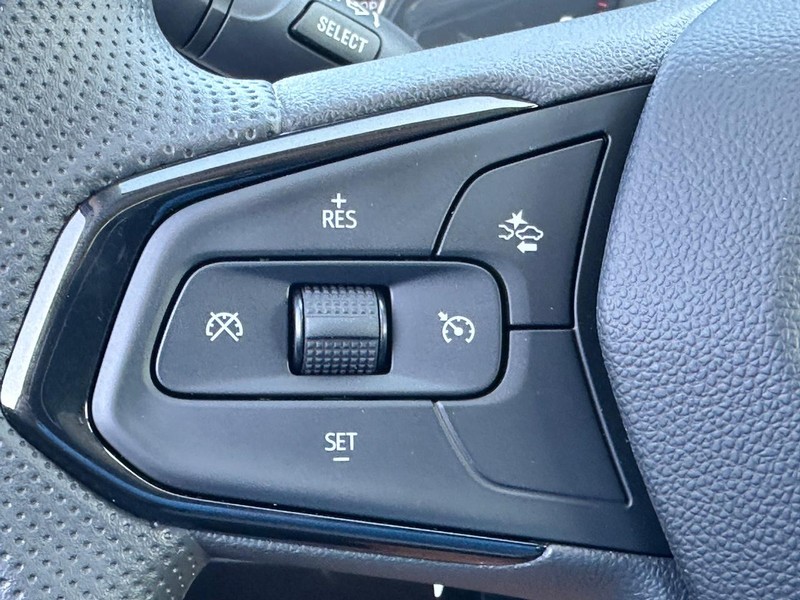 Chevrolet Trax Vehicle Full-screen Gallery Image 11