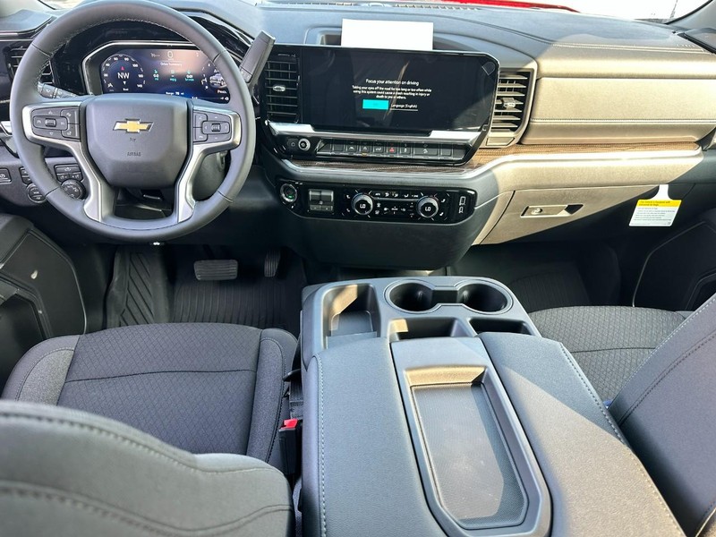 Chevrolet Silverado 1500 Vehicle Full-screen Gallery Image 5