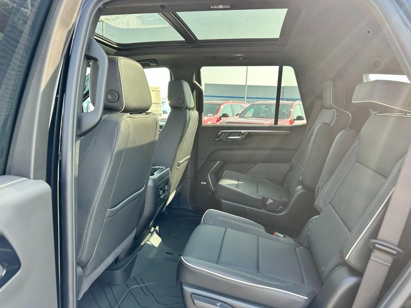 Chevrolet Tahoe Vehicle Full-screen Gallery Image 4