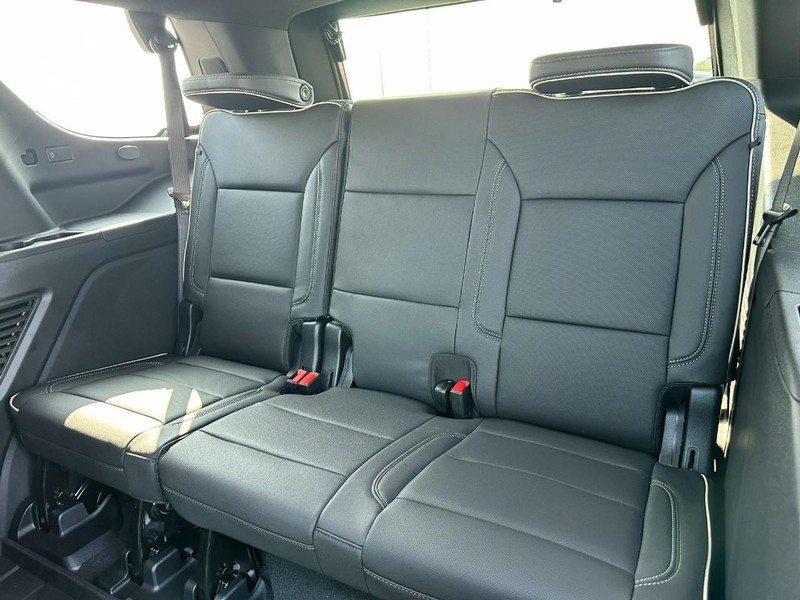 Chevrolet Tahoe Vehicle Full-screen Gallery Image 5