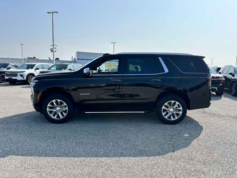 Chevrolet Tahoe Vehicle Full-screen Gallery Image 2