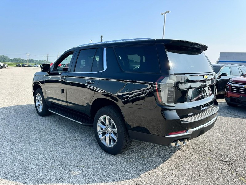Chevrolet Tahoe Vehicle Full-screen Gallery Image 3