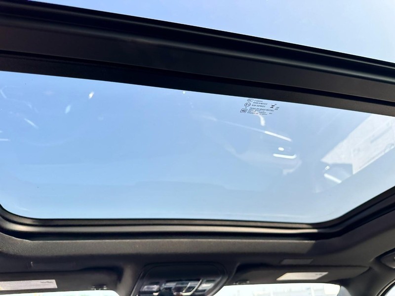 Chevrolet Tahoe Vehicle Full-screen Gallery Image 7