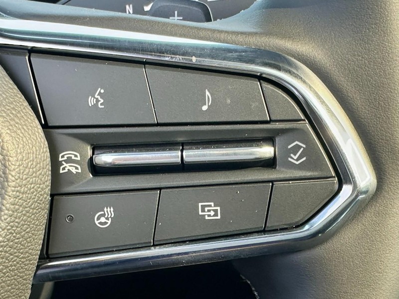 Chevrolet Tahoe Vehicle Full-screen Gallery Image 16