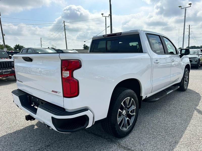 Chevrolet Silverado 1500 Vehicle Full-screen Gallery Image 6