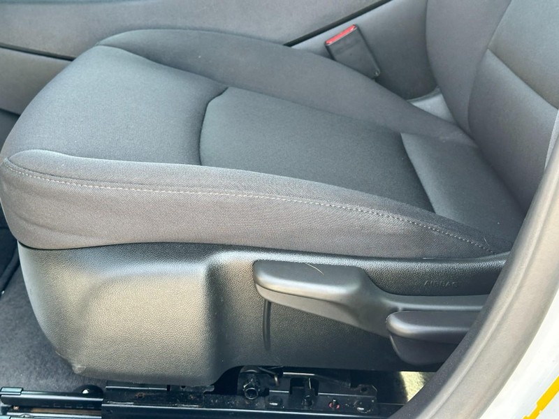Chevrolet Malibu Vehicle Full-screen Gallery Image 17