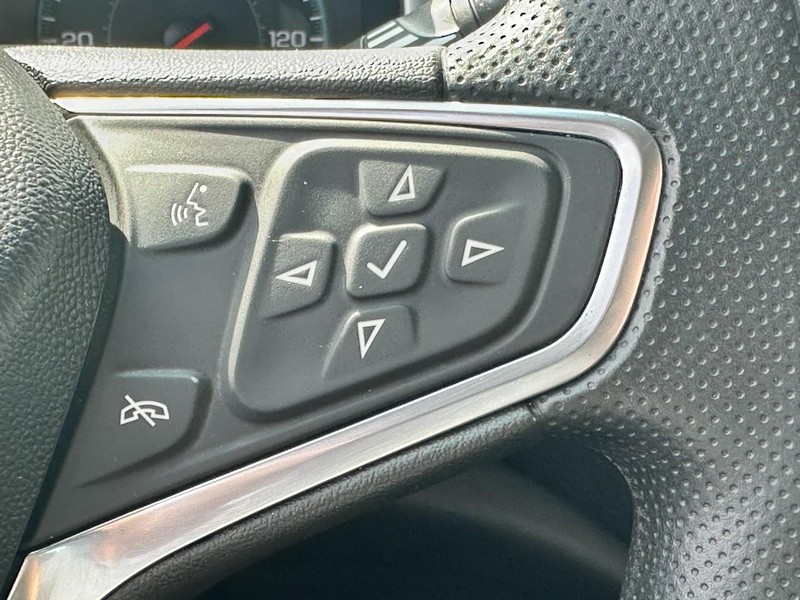 Chevrolet Malibu Vehicle Full-screen Gallery Image 19