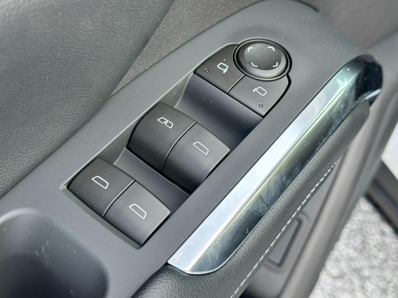 Chevrolet Traverse Vehicle Full-screen Gallery Image 10