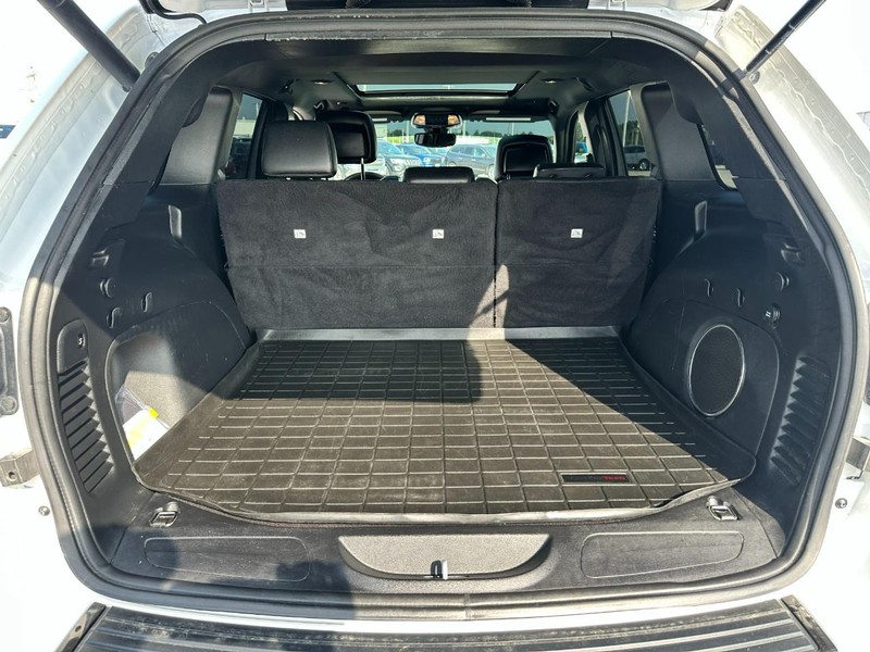 Jeep Grand Cherokee Vehicle Full-screen Gallery Image 5