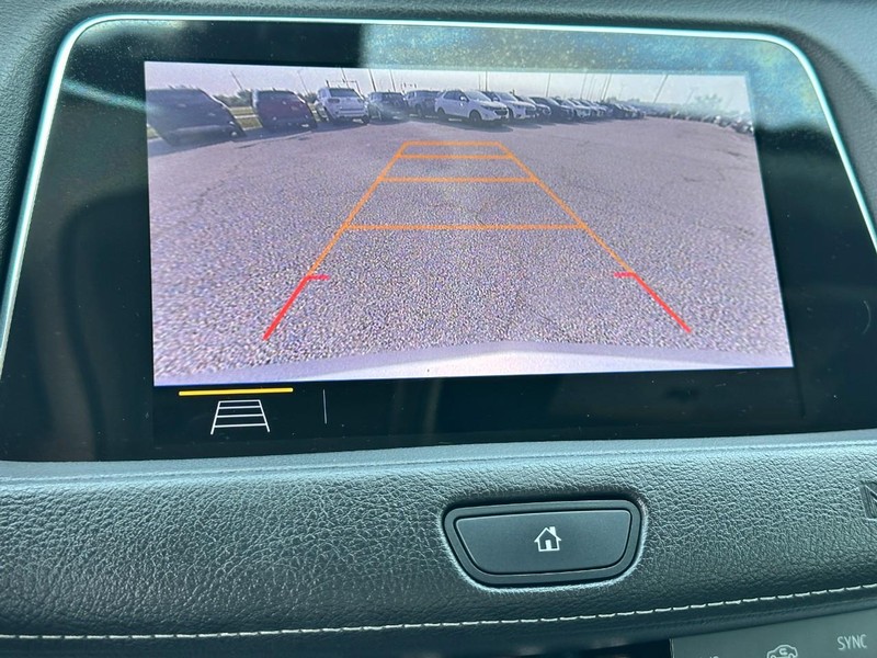 Cadillac XT4 Vehicle Full-screen Gallery Image 21
