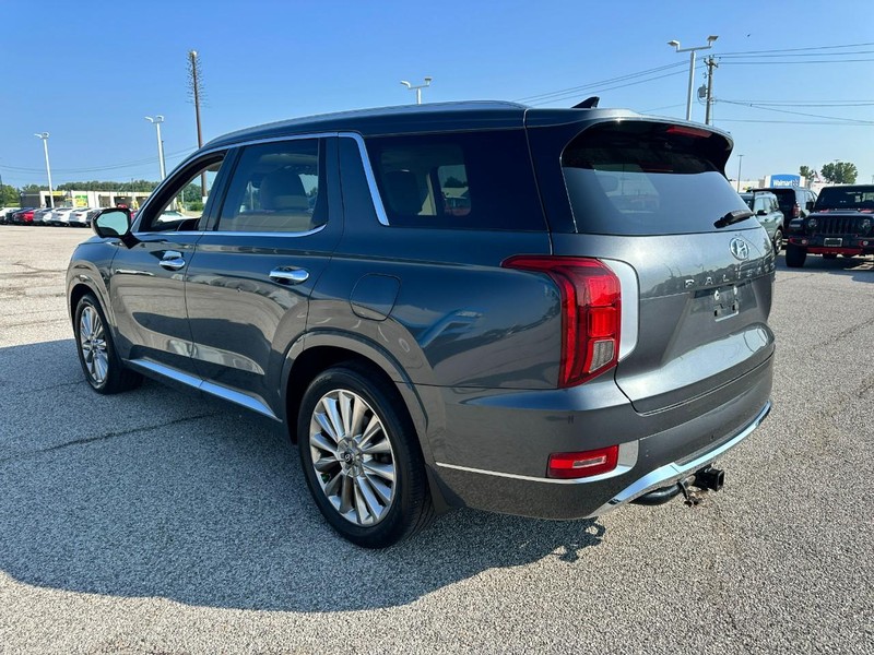 Hyundai Palisade Vehicle Full-screen Gallery Image 3
