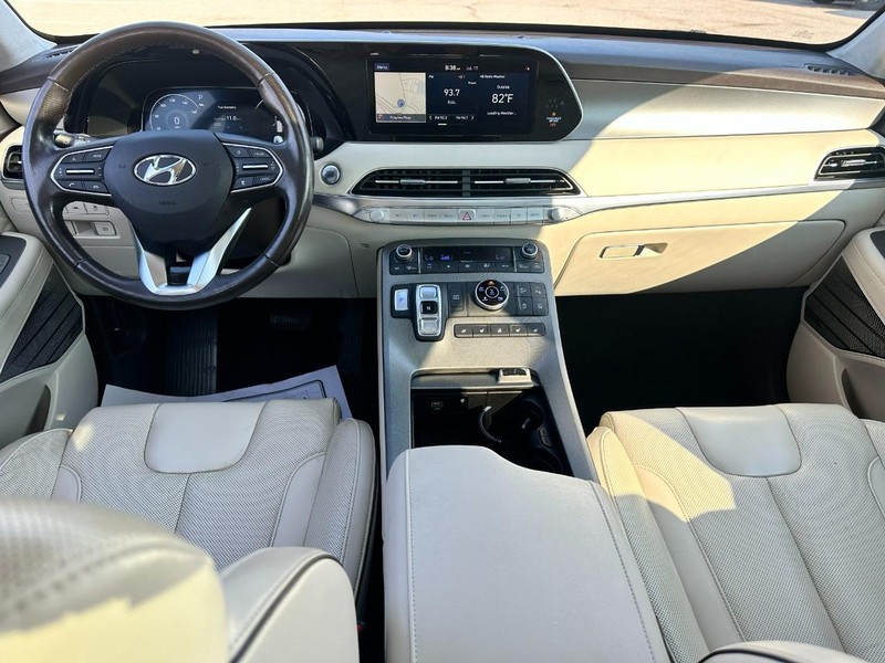 Hyundai Palisade Vehicle Full-screen Gallery Image 14