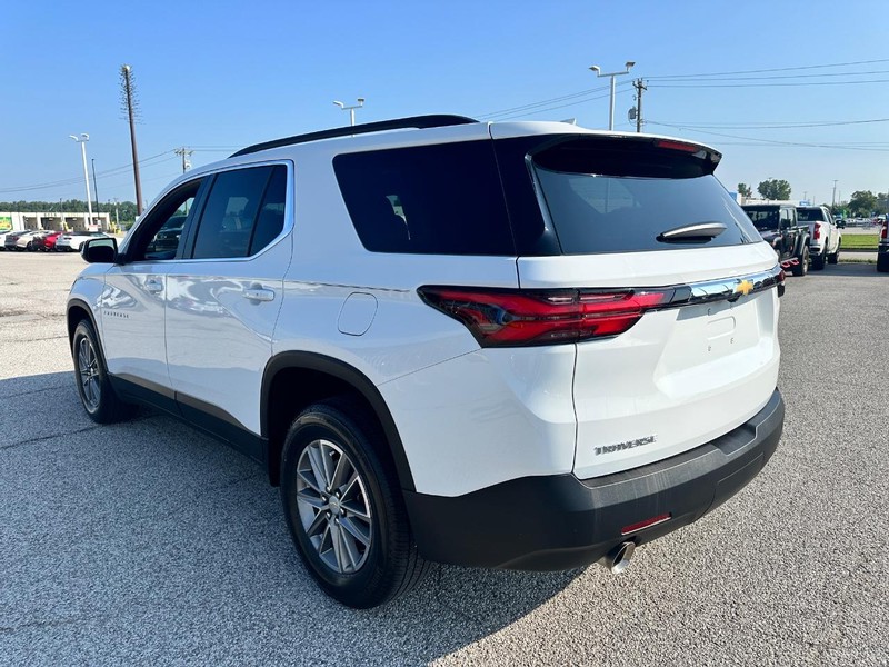 Chevrolet Traverse Vehicle Full-screen Gallery Image 3