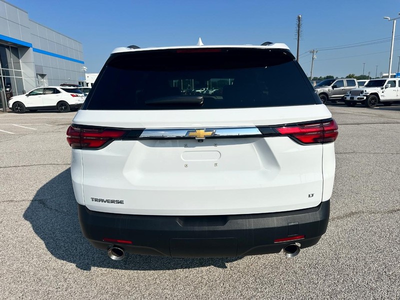 Chevrolet Traverse Vehicle Full-screen Gallery Image 4