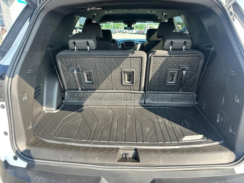 Chevrolet Traverse Vehicle Full-screen Gallery Image 5