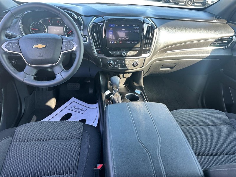 Chevrolet Traverse Vehicle Full-screen Gallery Image 12